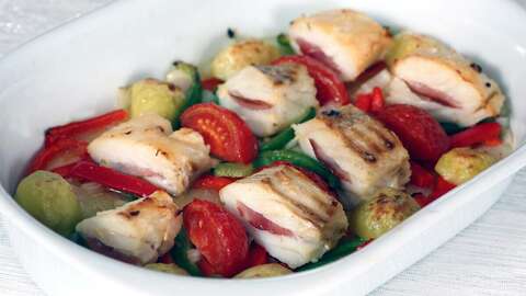 Klippfiskrett fra Portugal. Illustrasjonsfoto: Bent Raanes og Sarah Cameron Sørensen / Norwegian Seafood Council