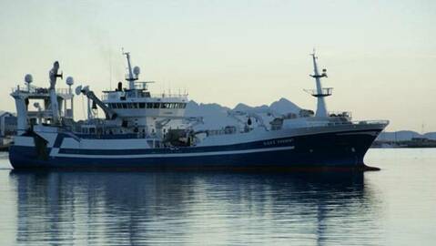 Fiskerfartøyet MS Kvannøy tilhører rederiet Hansen Dahl Fiskeri AS, som også eier et ikke ubetydelig antall aksjer i Norway Pelagic ASA. Foto: Hansen Dahl Fiskeri AS