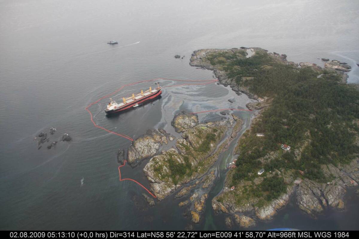 Full City gikk på grunn på Såstein utenfor Langesund 31. juli 2009. Foto: Kystverket