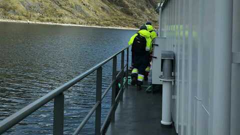 Fôrflåte med rekkverk. Foto: Arbeidstilsynet