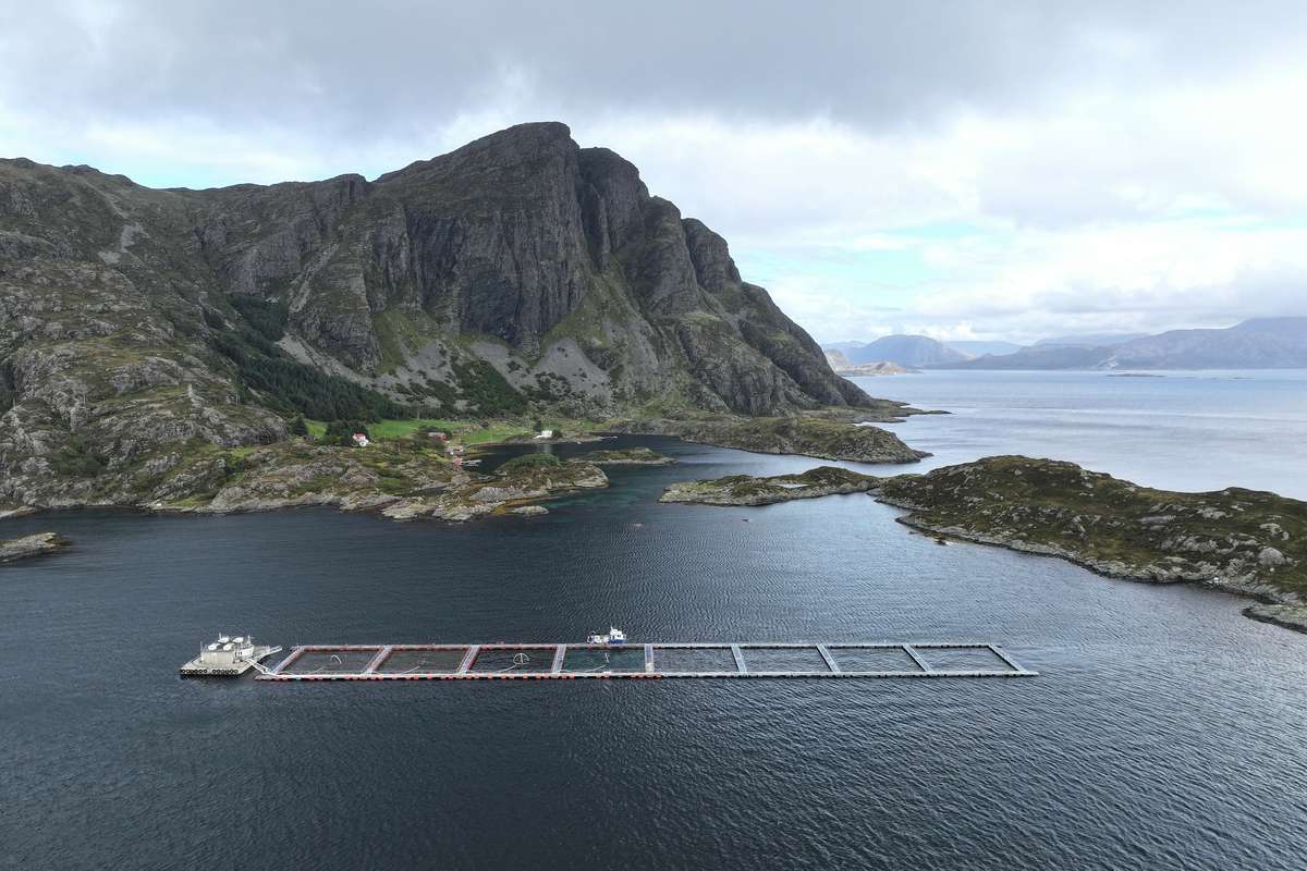 Eit oppdrettsanlegg ved øya Alden i Vestland. Arkivfoto: Terje Hatlem